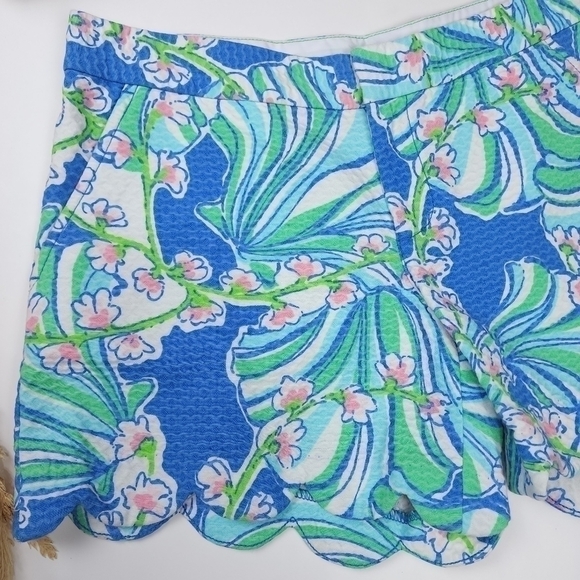 Lilly Pulitzer Blue Shell Butter Cup Scalloped Shorts Size 2 - Picture 5 of 13